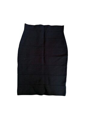ROMEO & JULIET COUTURE Black Bandage Skirt Size Medium